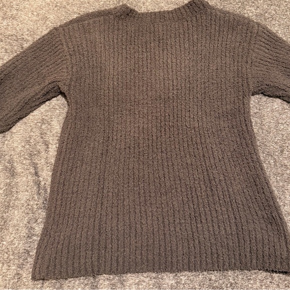 NWT One Grey Day Cozy V-Neck Sweater - Picture 6 of 6